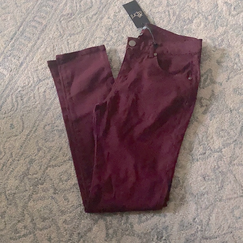 NWT skinny jeans